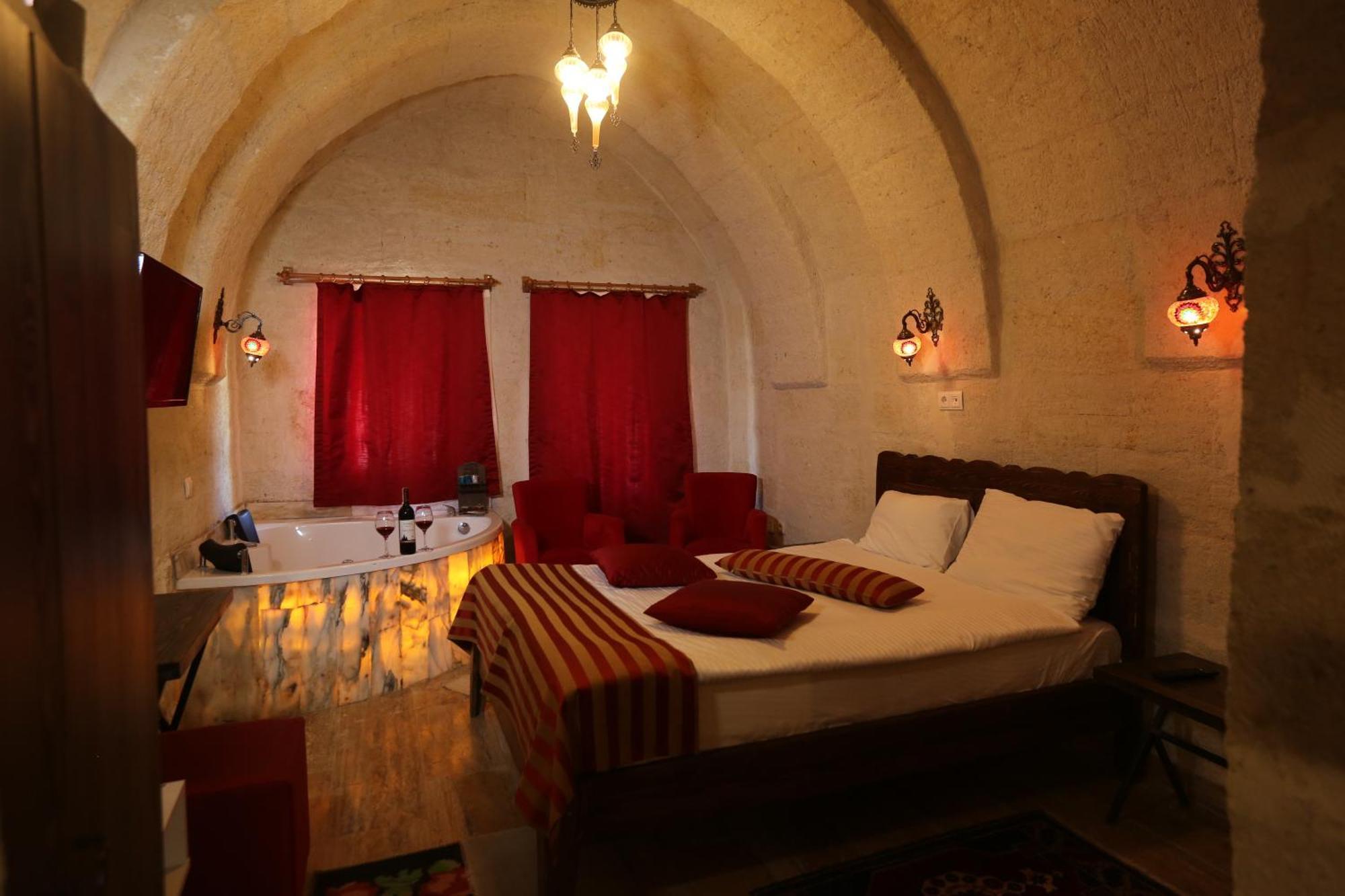 Heritage Cave Inn Hotel เกอเรเม ภายนอก รูปภาพ