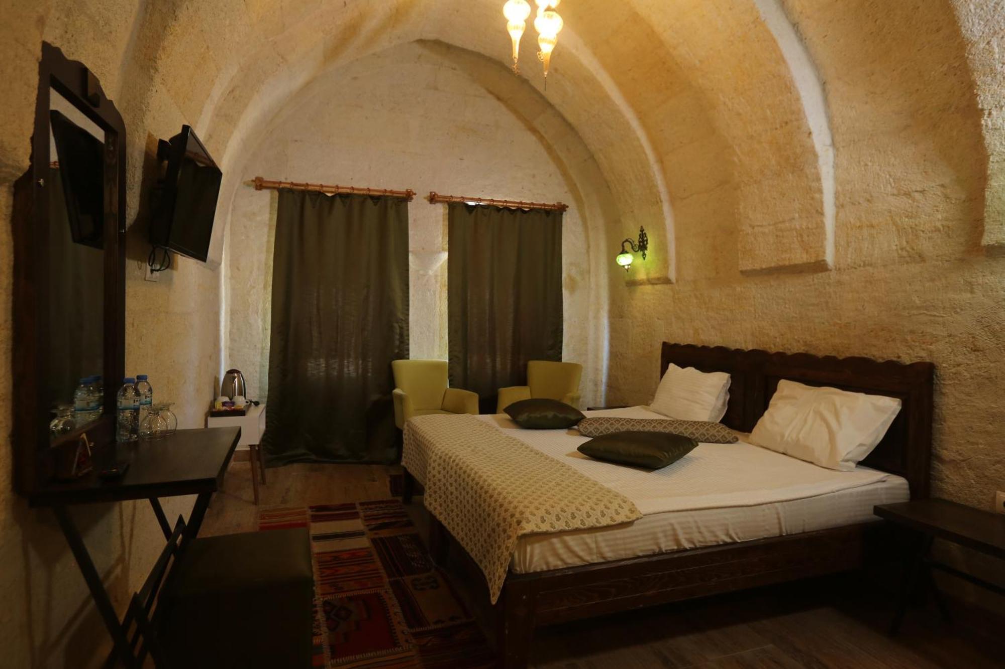 Heritage Cave Inn Hotel เกอเรเม ภายนอก รูปภาพ