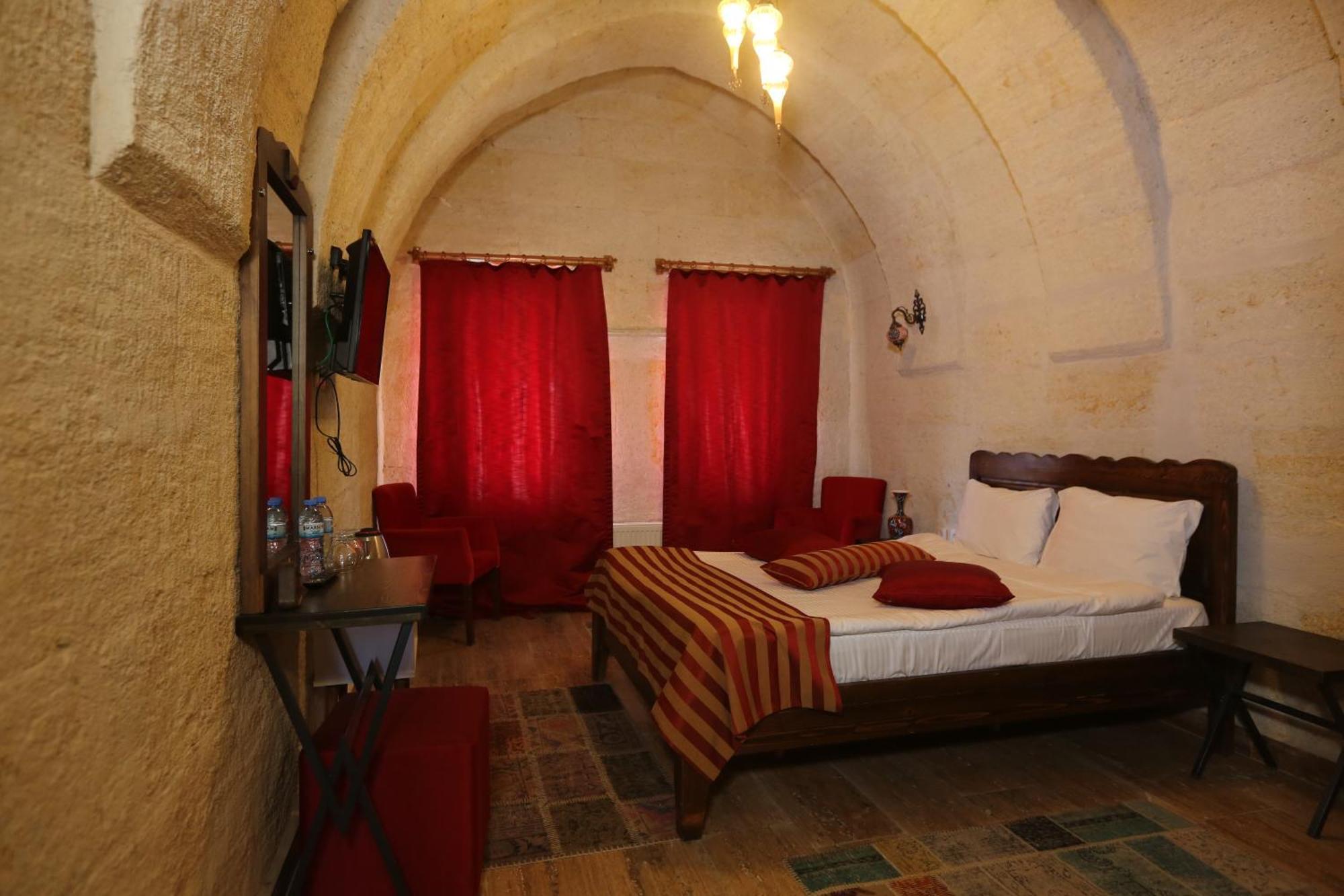 Heritage Cave Inn Hotel เกอเรเม ภายนอก รูปภาพ